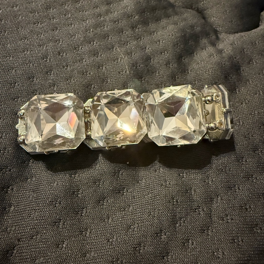 Elegant Silver and Crystal Bracelet